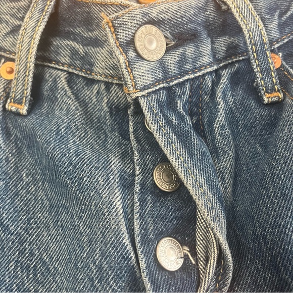 Levi’s 501 Button Fly Straight Leg Jeans - Picture 4 of 12